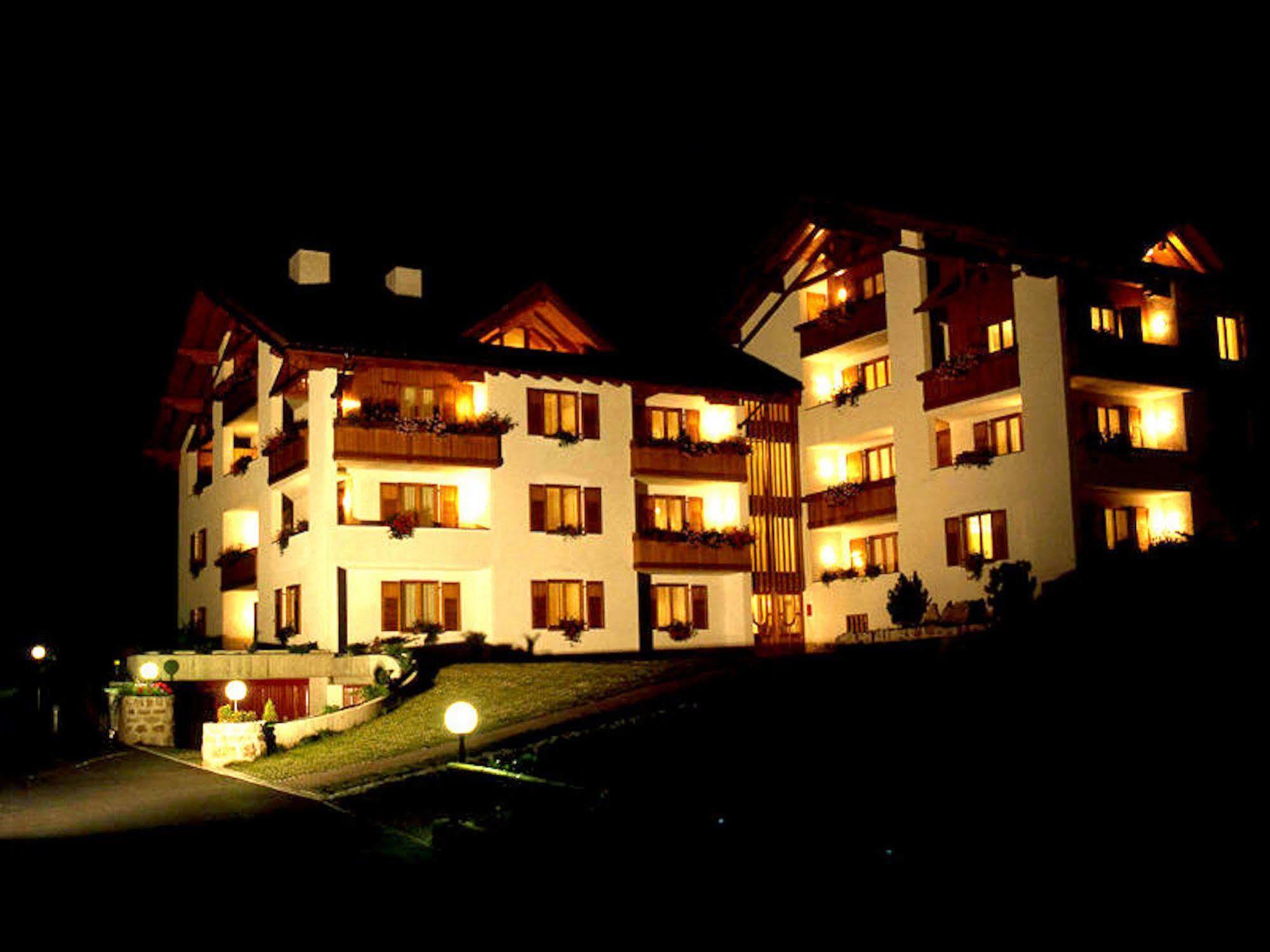 Residence Stefenine Molveno Buitenkant foto